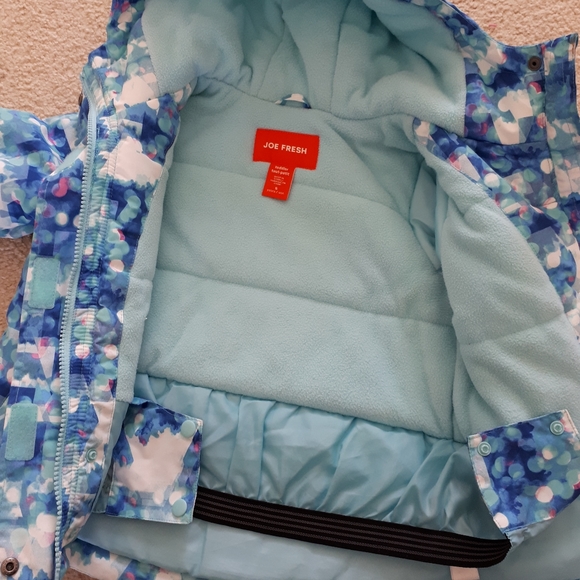 Kid's winter jacket - Picture 2 of 3